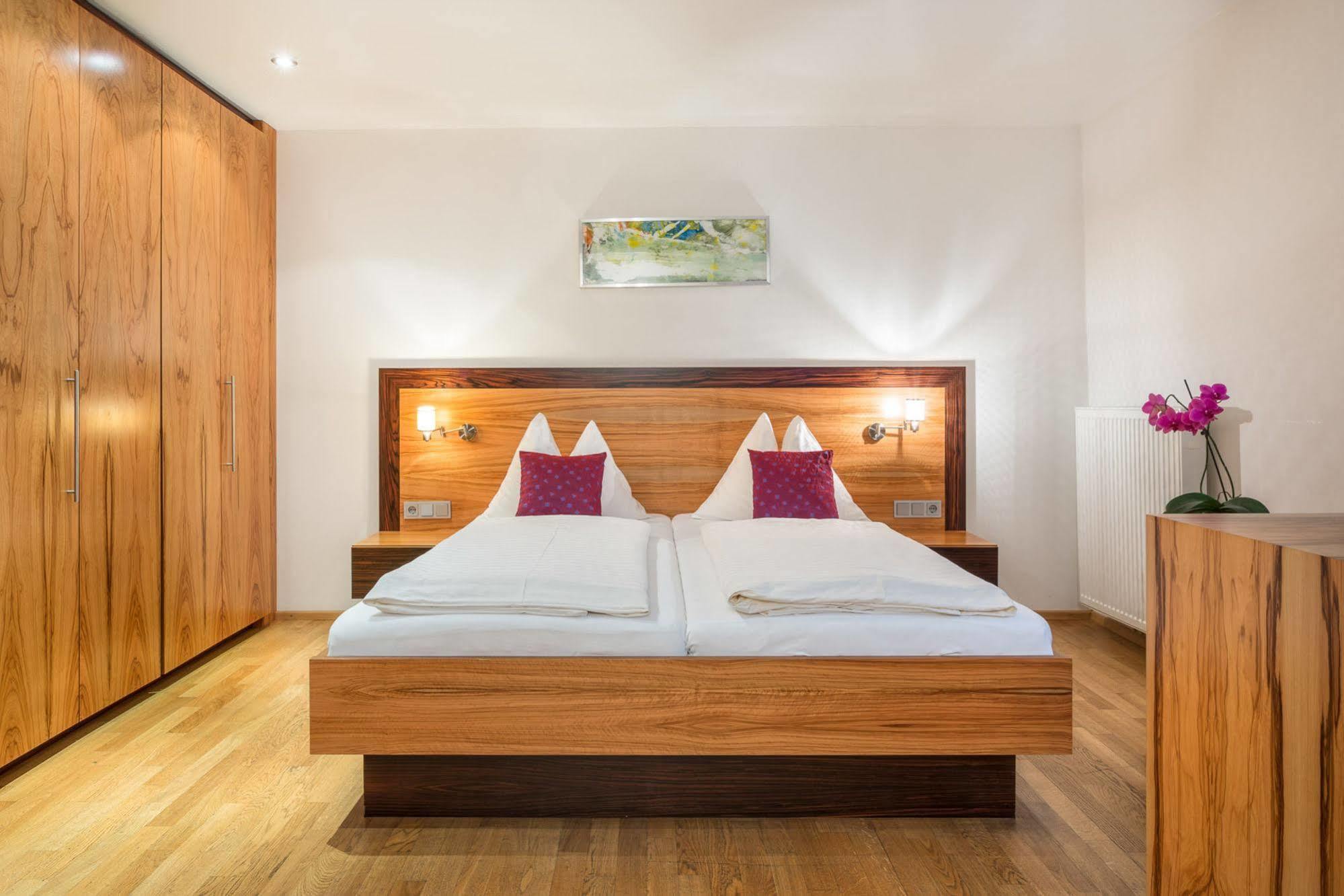 Hotel Badhaus Τσελ αμ Ζέε Εξωτερικό φωτογραφία