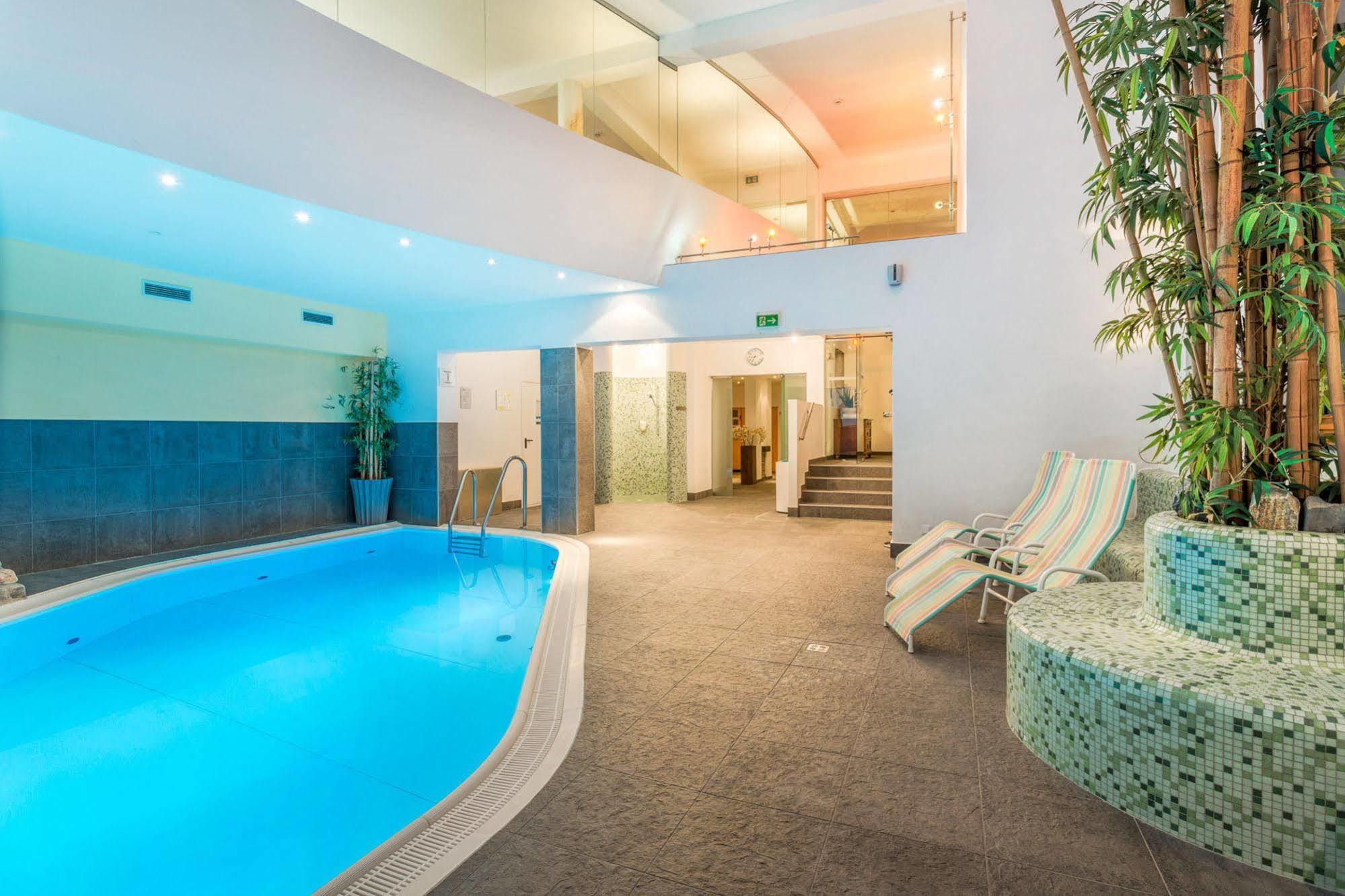 Hotel Badhaus Τσελ αμ Ζέε Εξωτερικό φωτογραφία